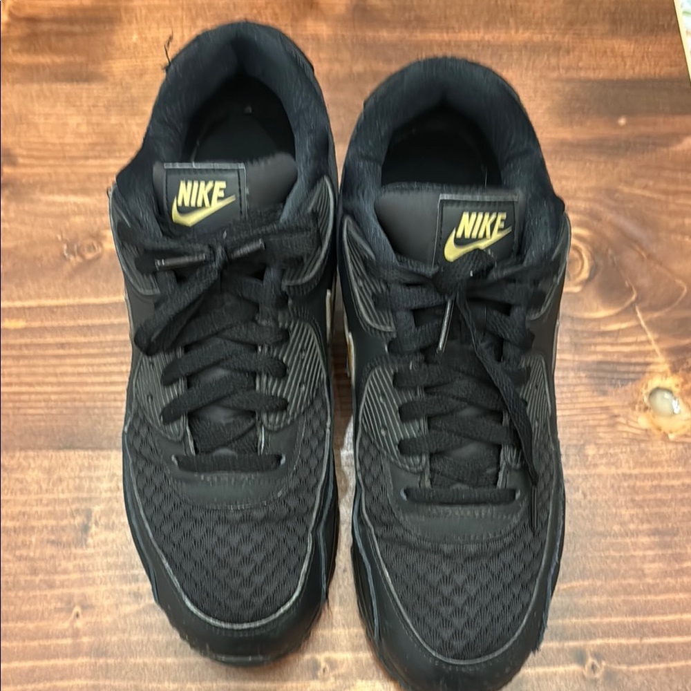 Nike Black Sneakers Quilted Low-Top